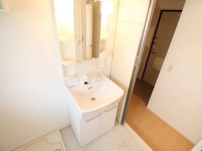 物件内観写真11　(洗面)