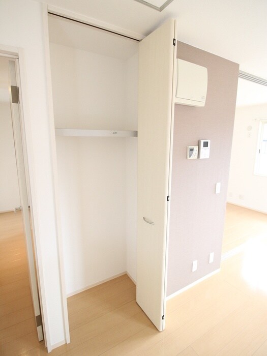 物件内観写真17　(収納)