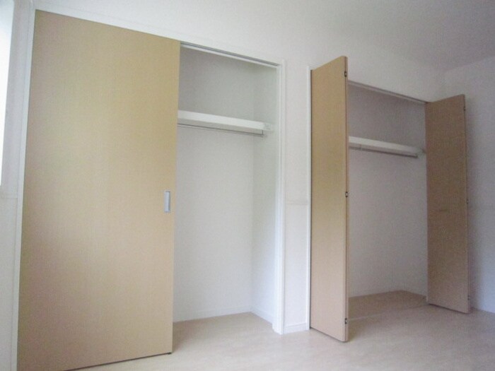 物件内観写真6　(収納)
