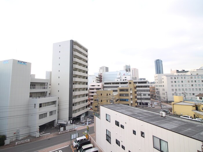 物件内観写真14　(室内からの展望)