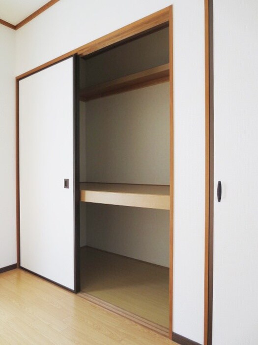 物件内観写真13　(収納)