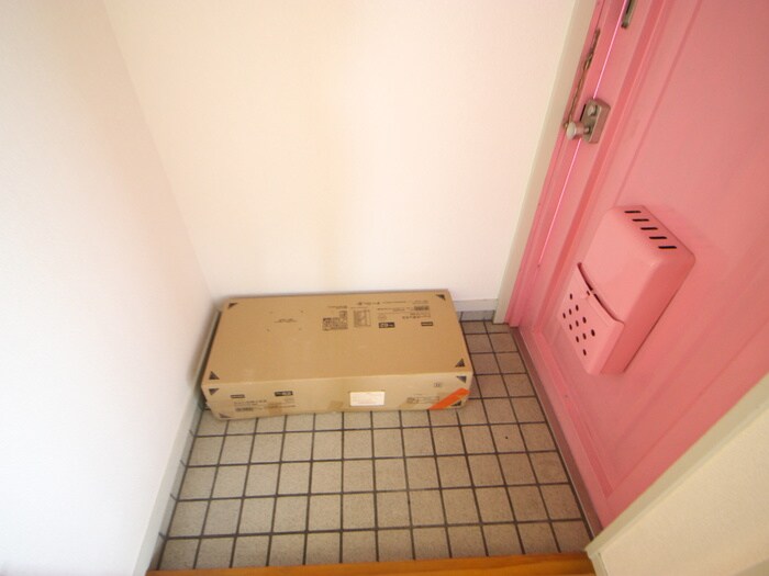 物件内観写真13　(玄関)
