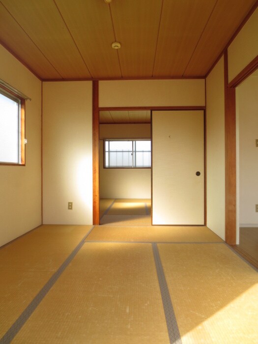 物件内観写真13　(居室)