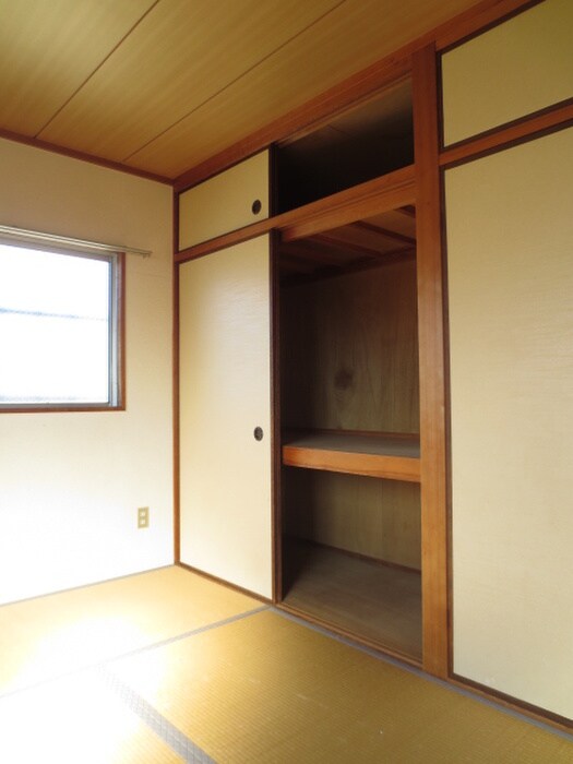 物件内観写真15　(収納)