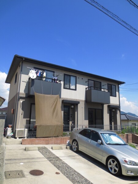 フォ－ミュラＤ外観写真