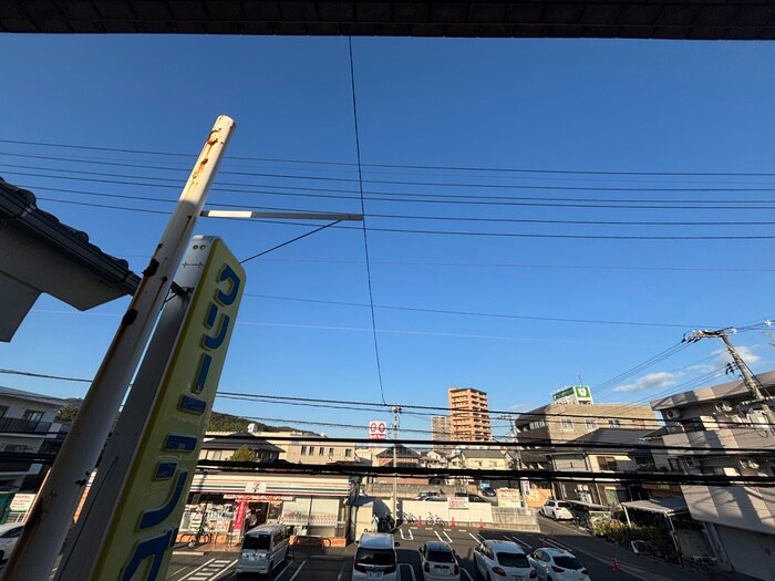 物件内観写真13　(室内からの展望)