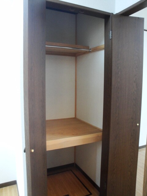 物件内観写真8　(収納)