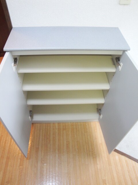 物件内観写真15　(靴箱)