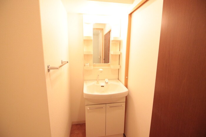 物件内観写真11　(洗面)