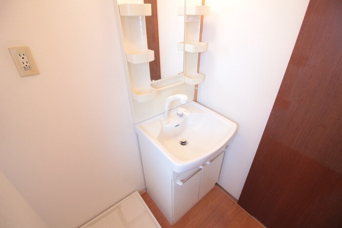 物件内観写真11　(洗面)