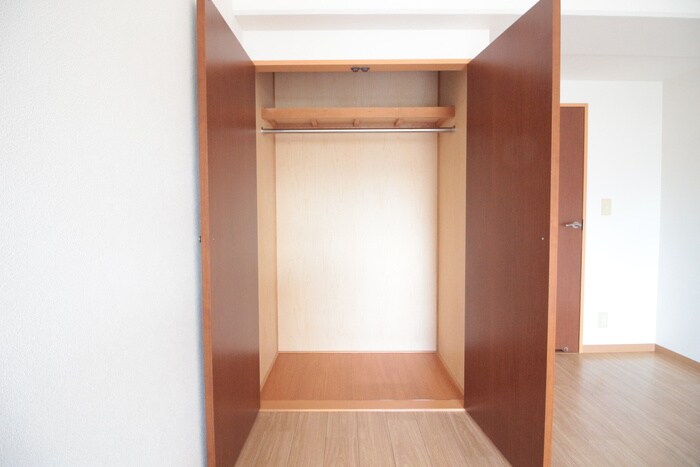物件内観写真12　(収納)