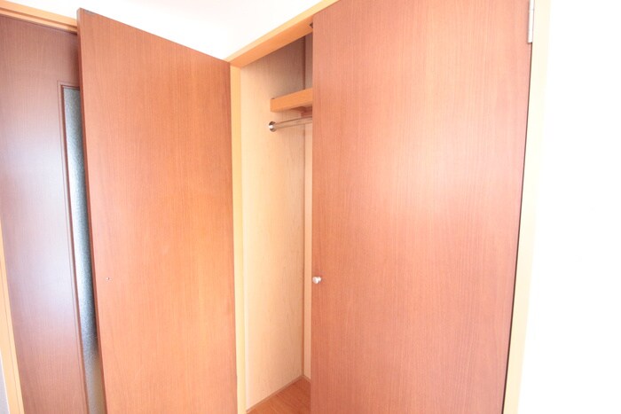 物件内観写真12　(収納)