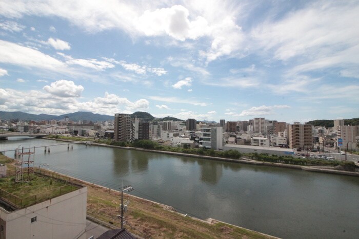 物件内観写真14　(室内からの展望)