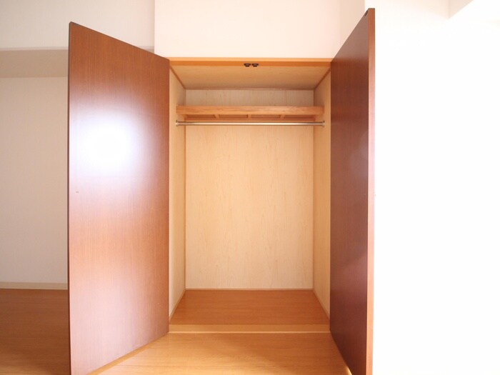 物件内観写真16　(収納)
