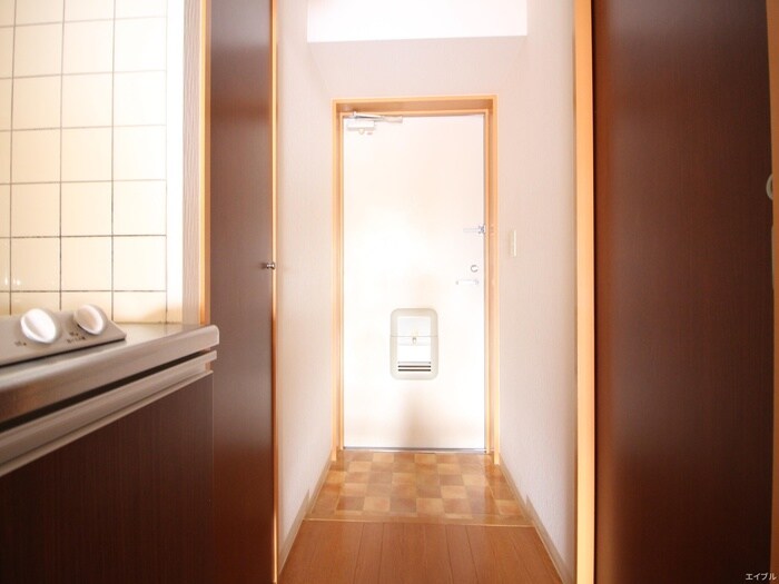 物件内観写真17　(玄関)