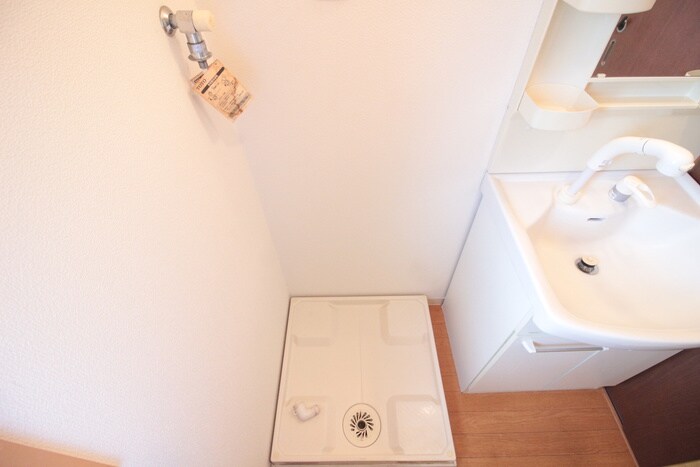 物件内観写真17　(洗濯機置場)