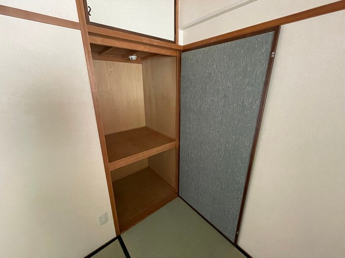 物件内観写真10　(収納)