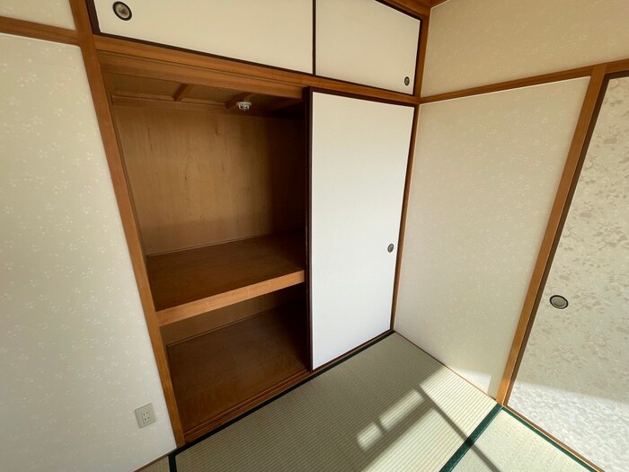 物件内観写真11　(収納)