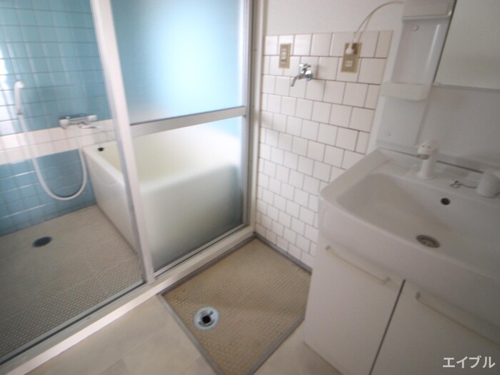 物件内観写真13　(室内からの展望)