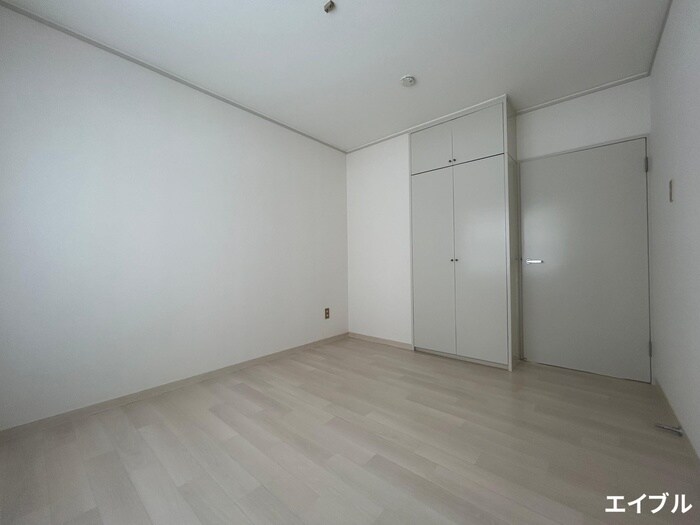 物件内観写真9　(居室)