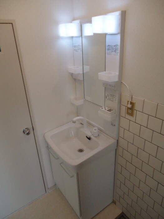 物件内観写真11　(洗面)