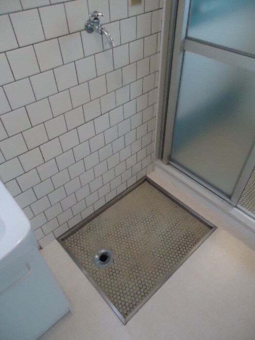 物件内観写真13　(洗濯機置場)