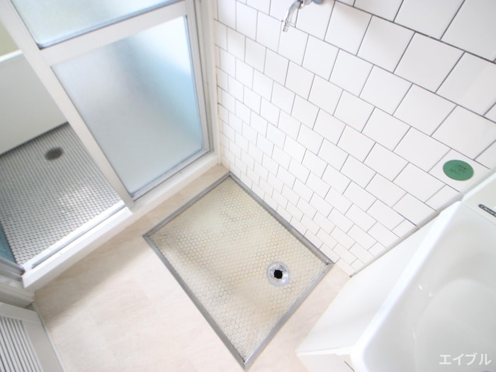 物件内観写真13　(洗濯機置場)