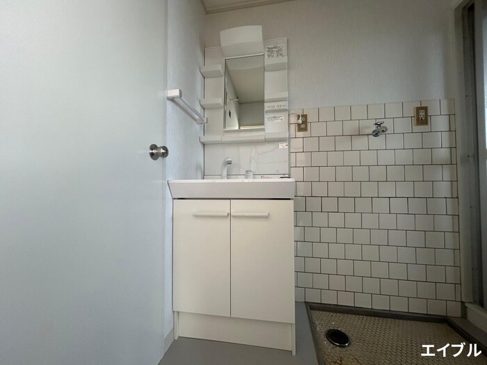 物件内観写真13　(洗面)