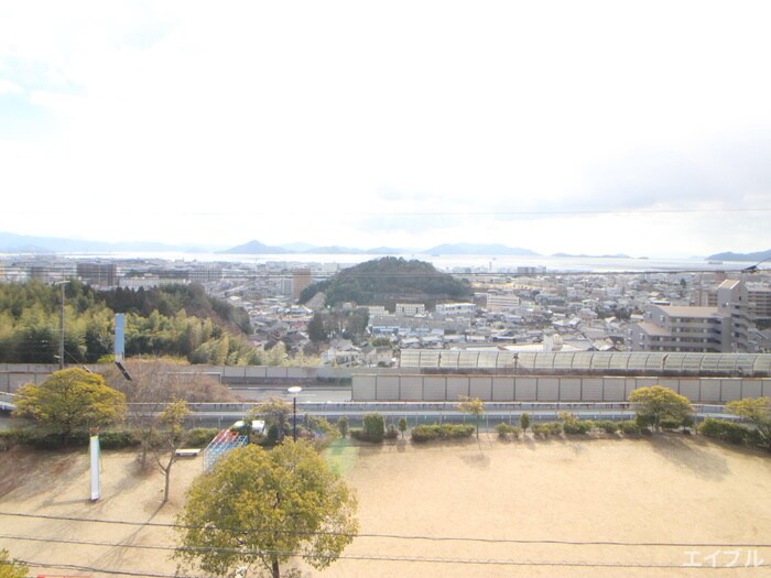 物件内観写真19　(室内からの展望)