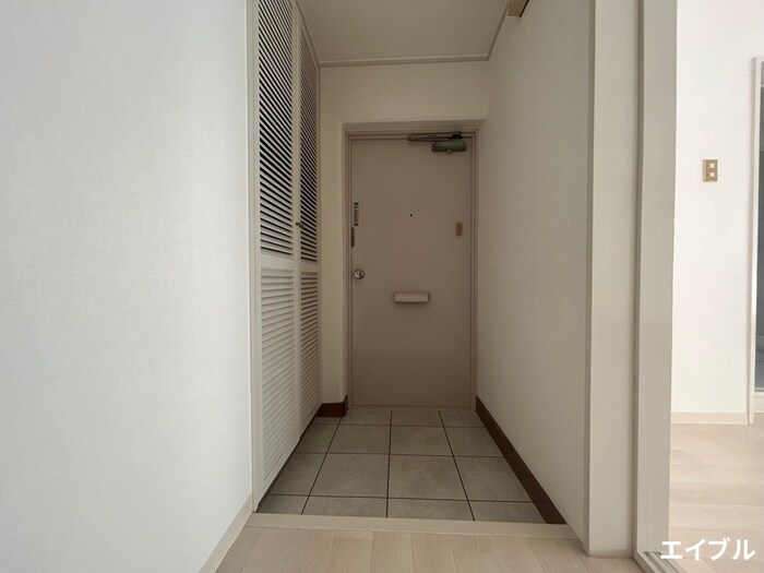 物件内観写真19　(玄関)