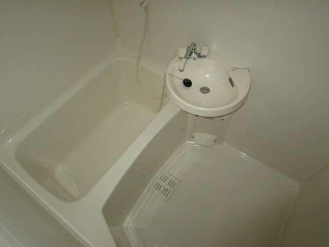物件内観写真12　(バス／シャワールーム等)