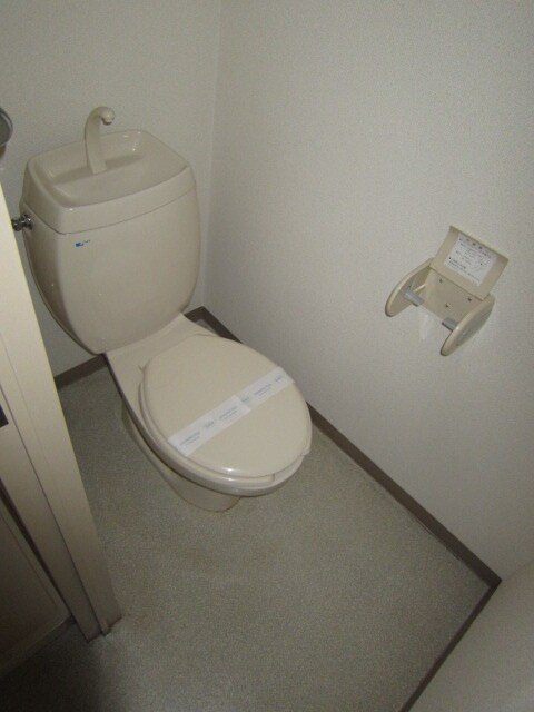 物件内観写真13　(トイレ)