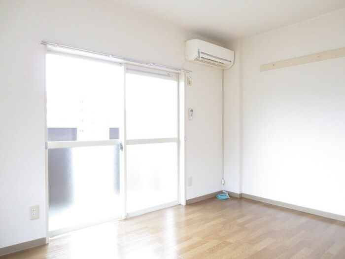 物件内観写真11　(居室)