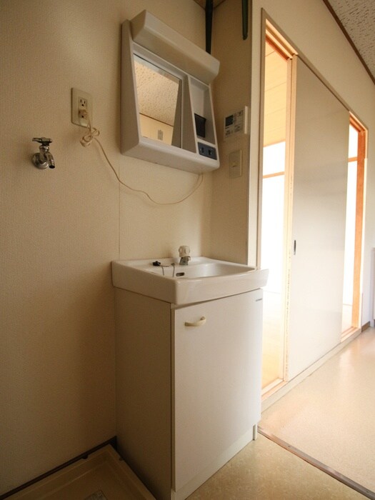 物件内観写真4　(洗面)