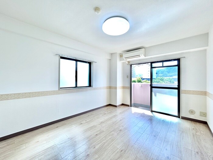 物件内観写真8　(居室)