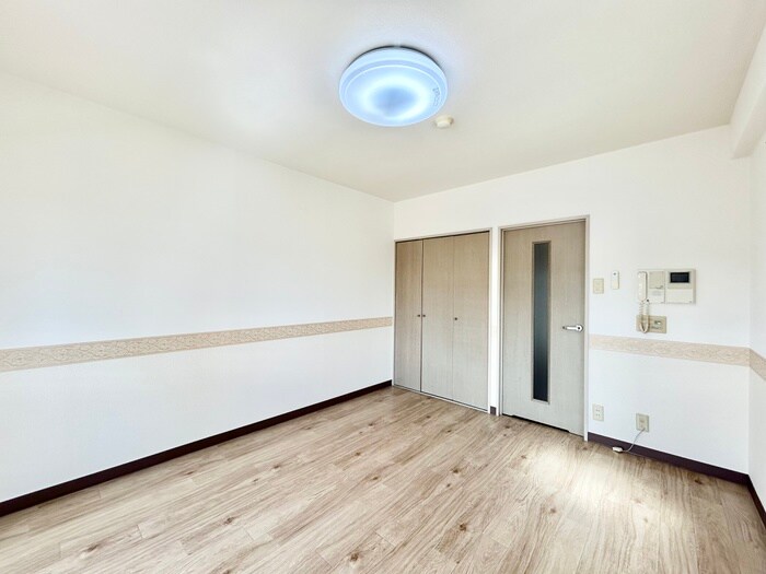 物件内観写真9　(居室)