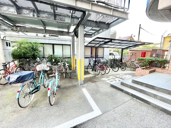 駐輪場