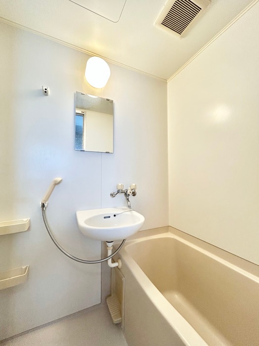 物件内観写真12　(バス／シャワールーム等)