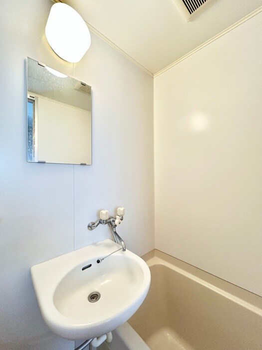 物件内観写真13　(洗面)