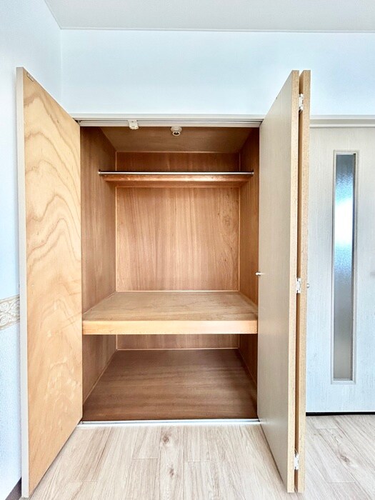 物件内観写真16　(収納)