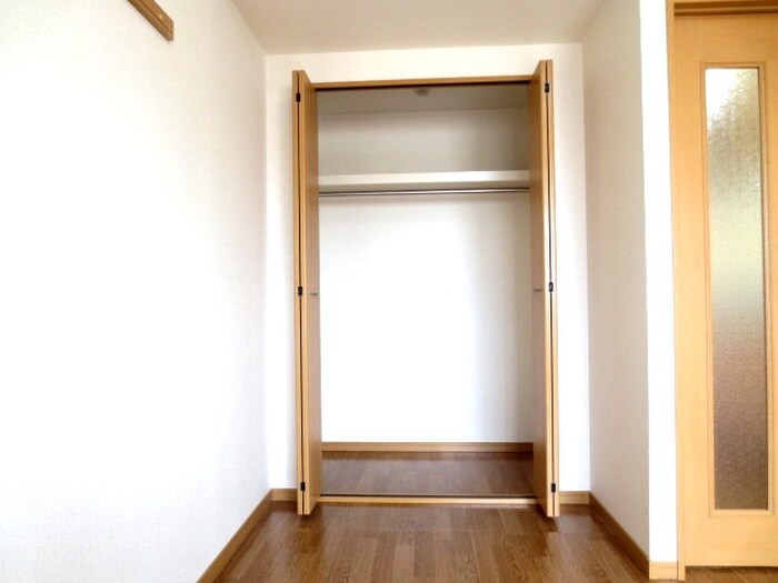 物件内観写真11　(収納)
