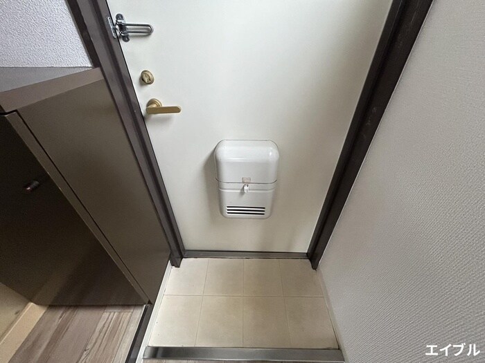 物件内観写真13　(玄関)