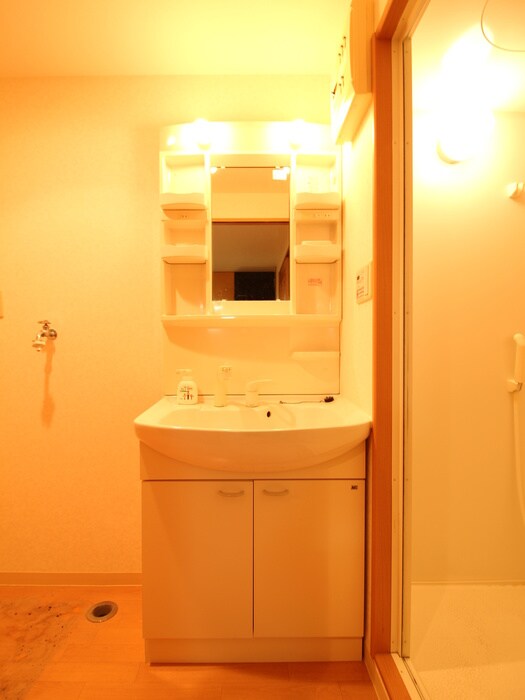 物件内観写真11　(洗面)