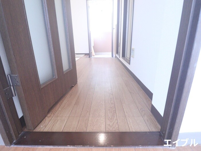 物件内観写真17　(廊下)