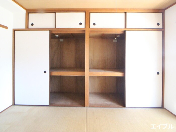 物件内観写真16　(収納)