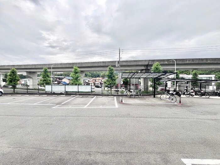 物件内観写真22　(室内からの展望)