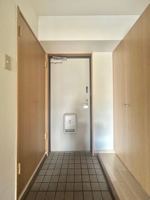 物件内観写真19　(玄関)