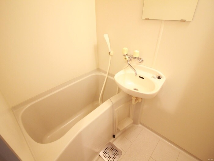 物件内観写真9　(バス／シャワールーム等)