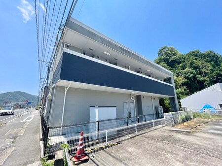 ロード・クロサイト外観写真