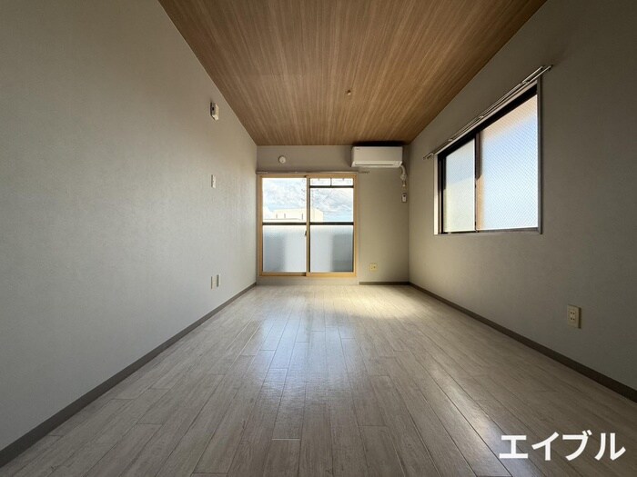 物件内観写真7　(居室)